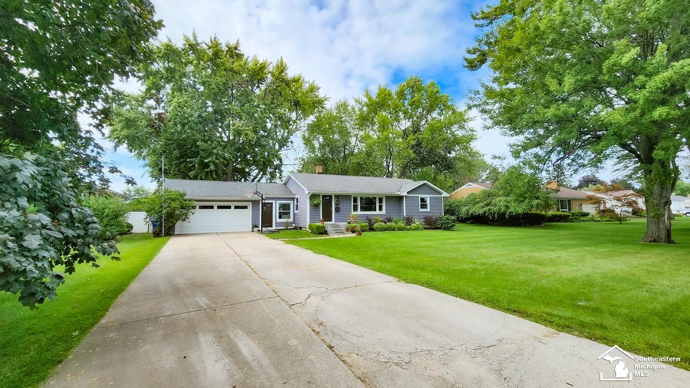 347 Ruff Drive Monroe, MI 48162 - Photo 2 of 32