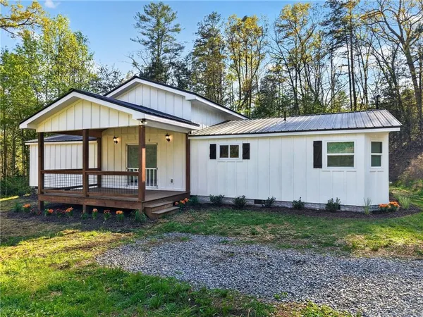 $400,000 | 156 Dover Chapel Road, Ellijay, GA 30540