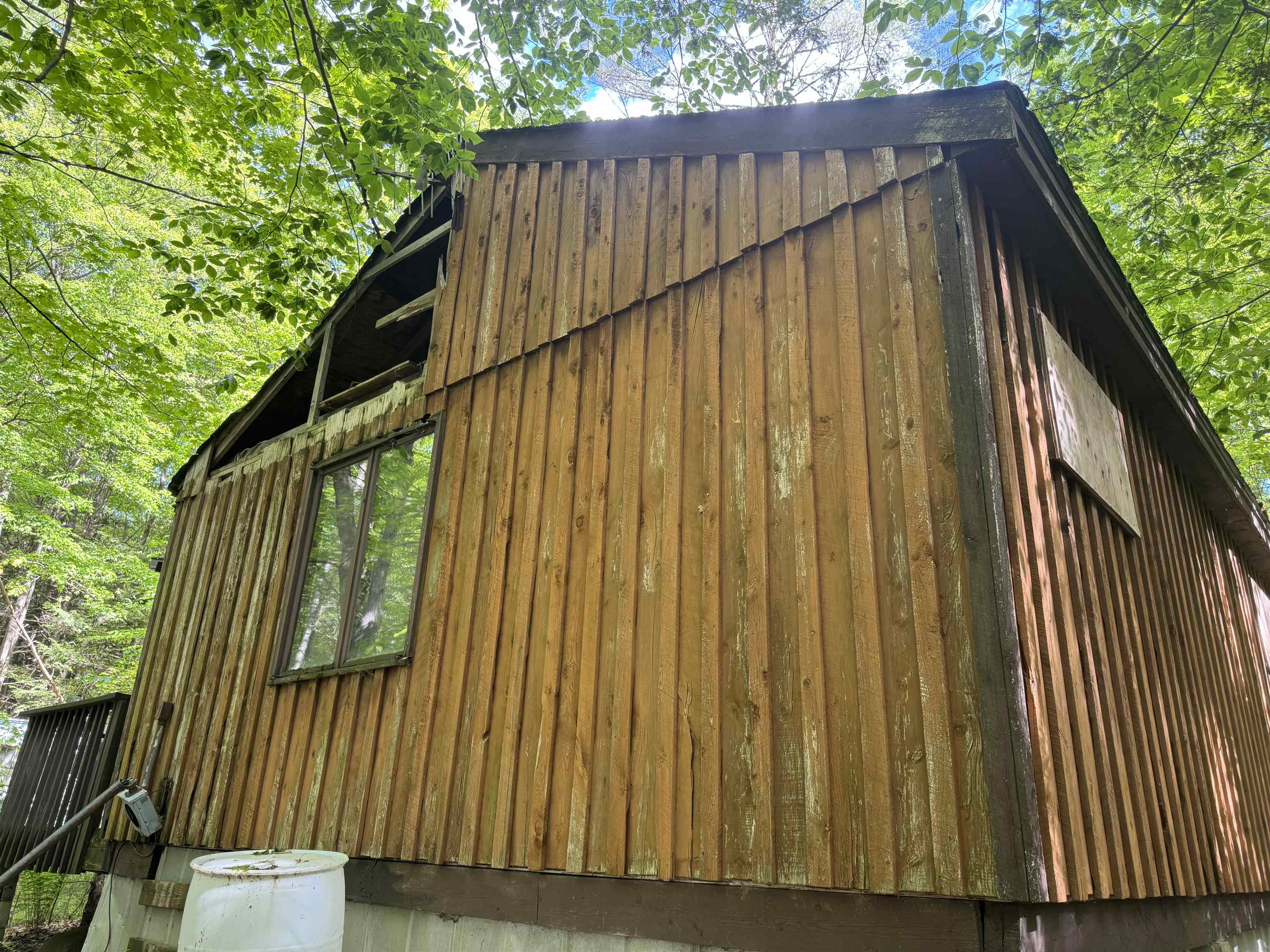 37 Fred Houghton Road Putney, VT 05346 - Photo 2 of 17