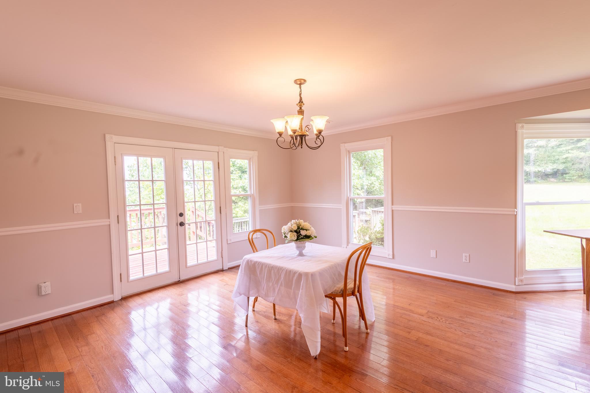 15466 Arthur Road King George, VA 22485 - Photo 8 of 46 KitchenTableSpace w/WalkOut to Spacious Back Deck