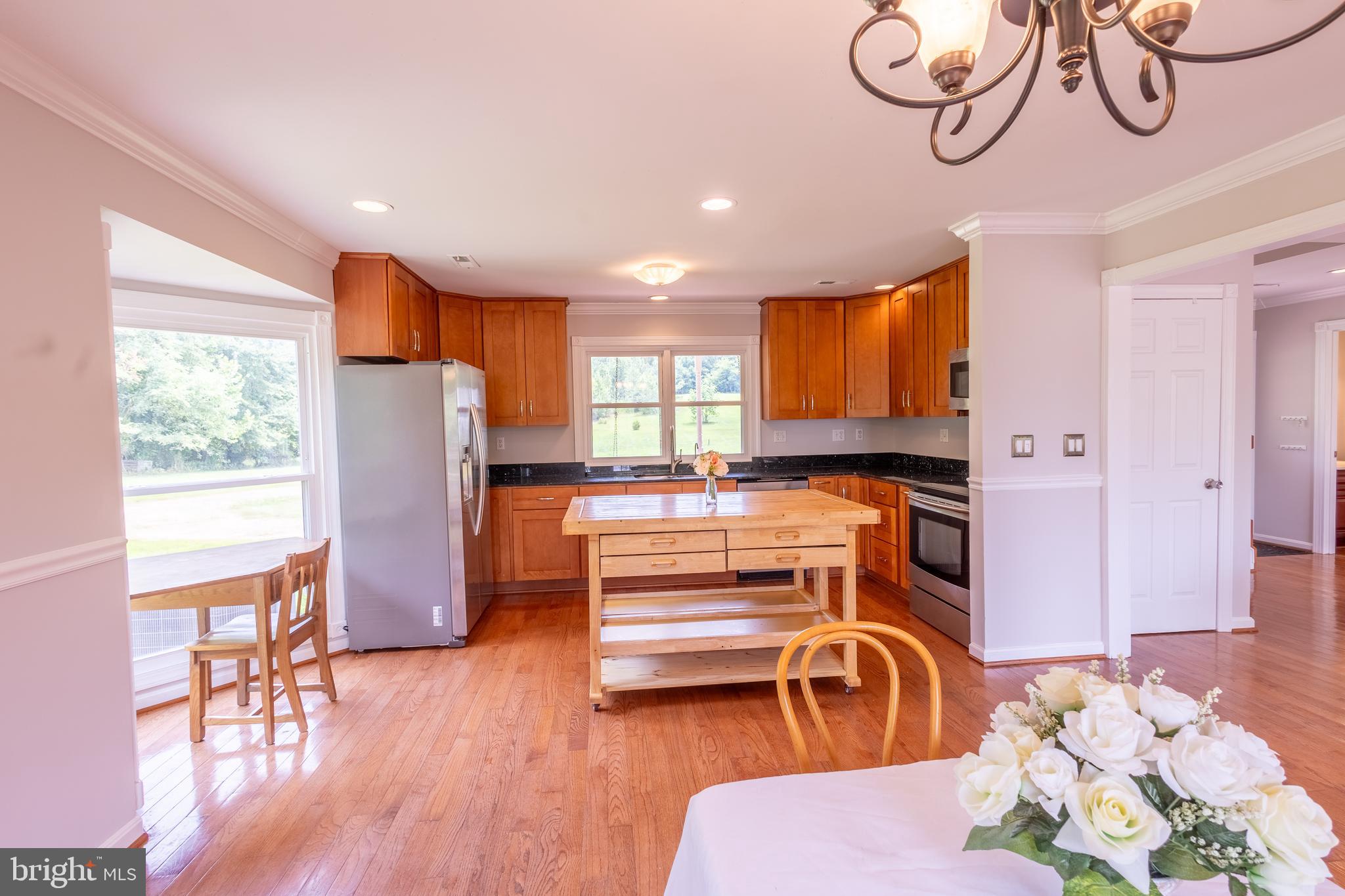 15466 Arthur Road King George, VA 22485 - Photo 10 of 46 Kitchen w/Island,Recessed Lighting&HardwoodFloors