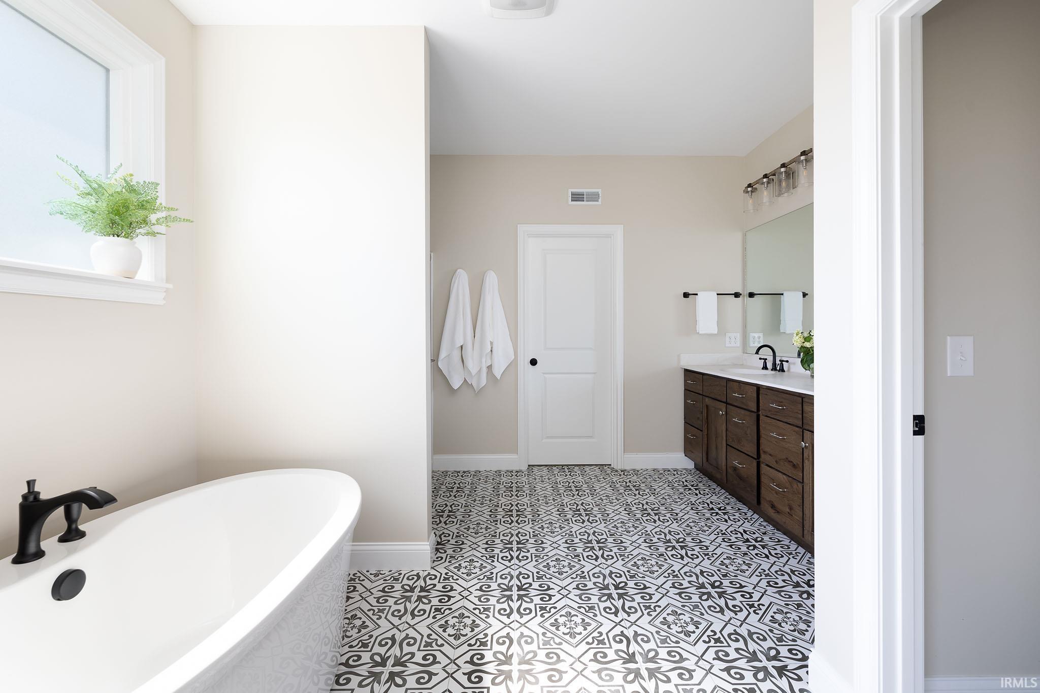 4251 South Leonard Springs Road Bloomington, IN 47403 - Photo 19 of 36