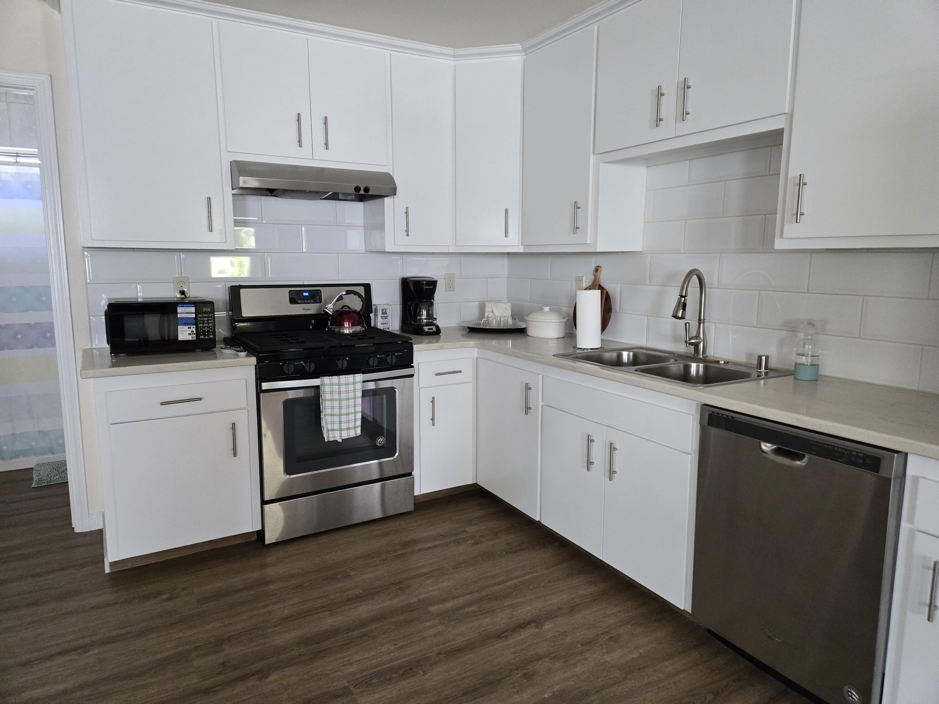 1750 Diamond Street Anderson, CA 96007 - Photo 39 of 54 ADU Kitchen
