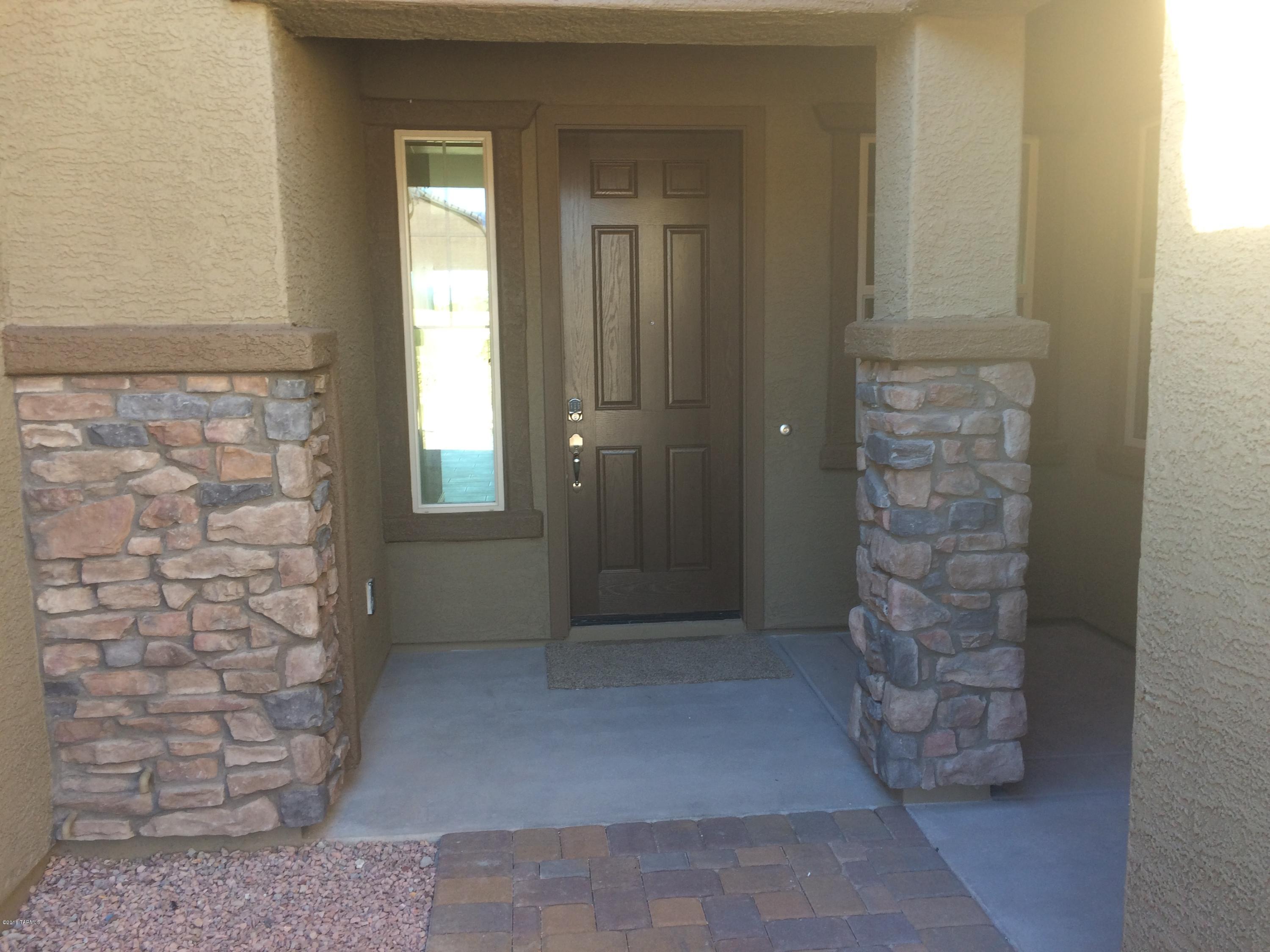12923 North Morgan Ranch Road Oro Valley, AZ 85755 - Photo 2 of 23