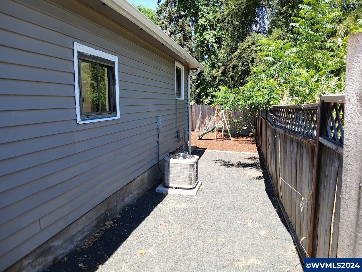 755 Mize Road Southeast Salem, OR 97302 - Photo 6 of 24