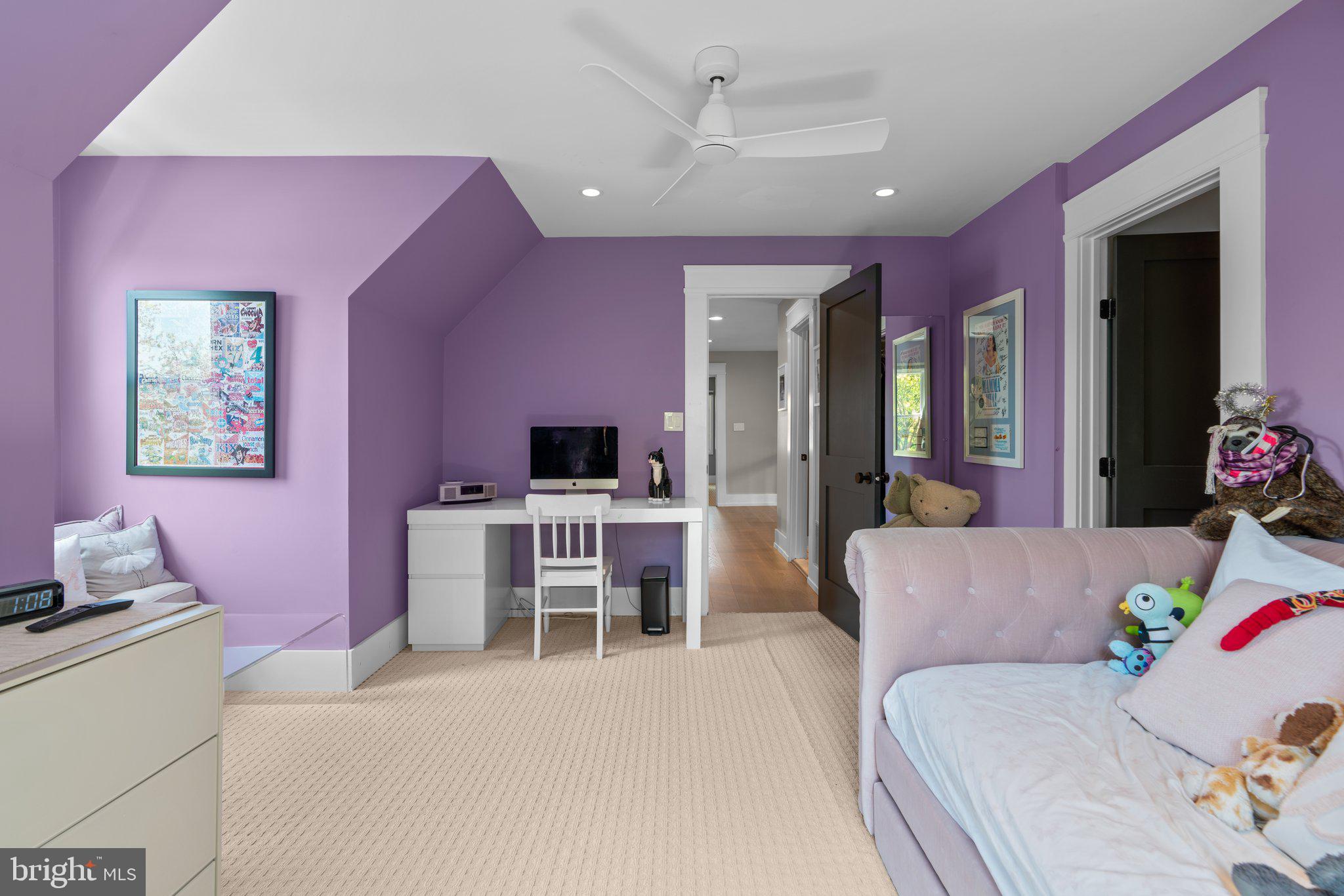 910 Lynch Drive Arnold, MD 21012 - Photo 31 of 67 a living room with furniture and a flat screen tv