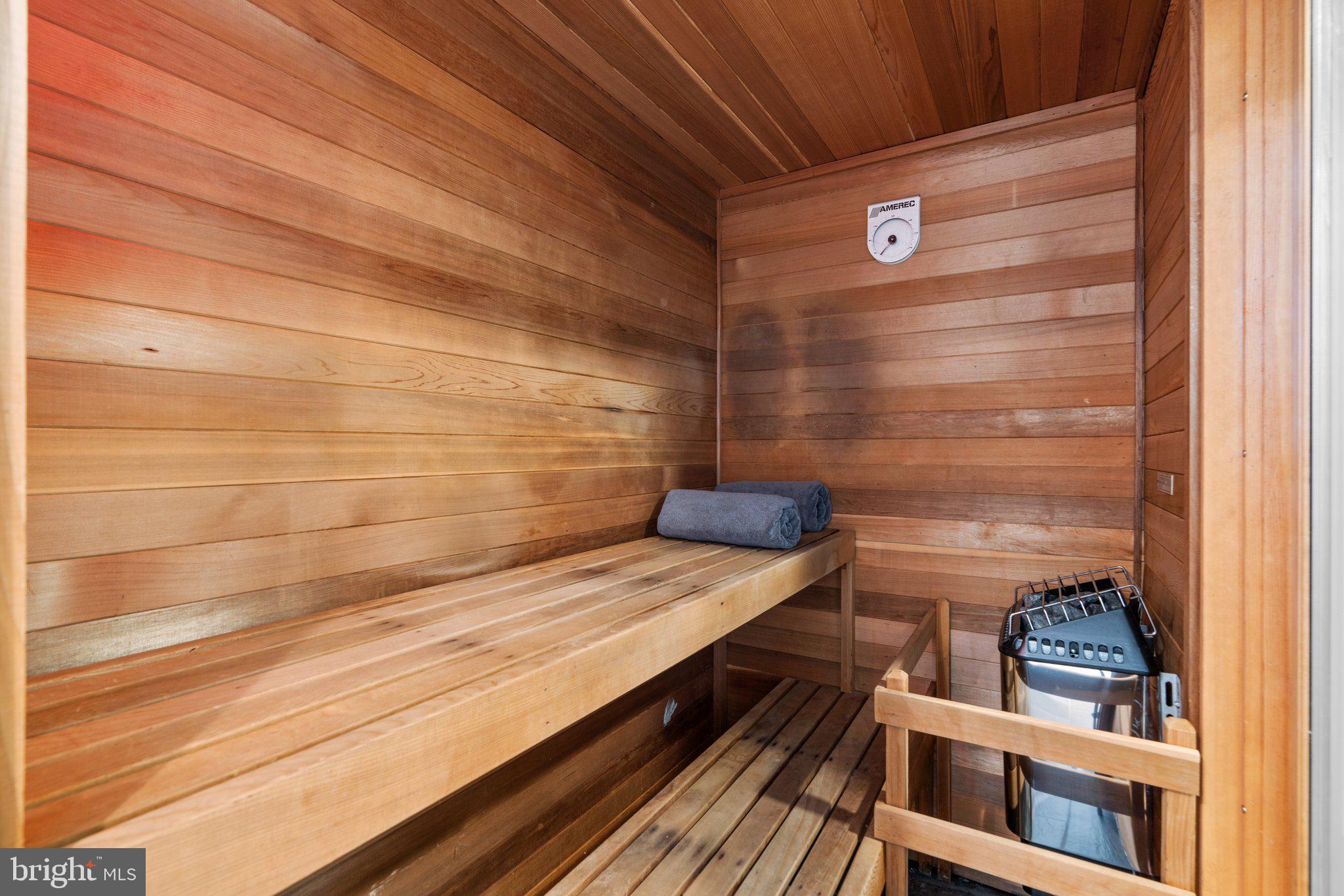 910 Lynch Drive Arnold, MD 21012 - Photo 49 of 67 a view of sitting area