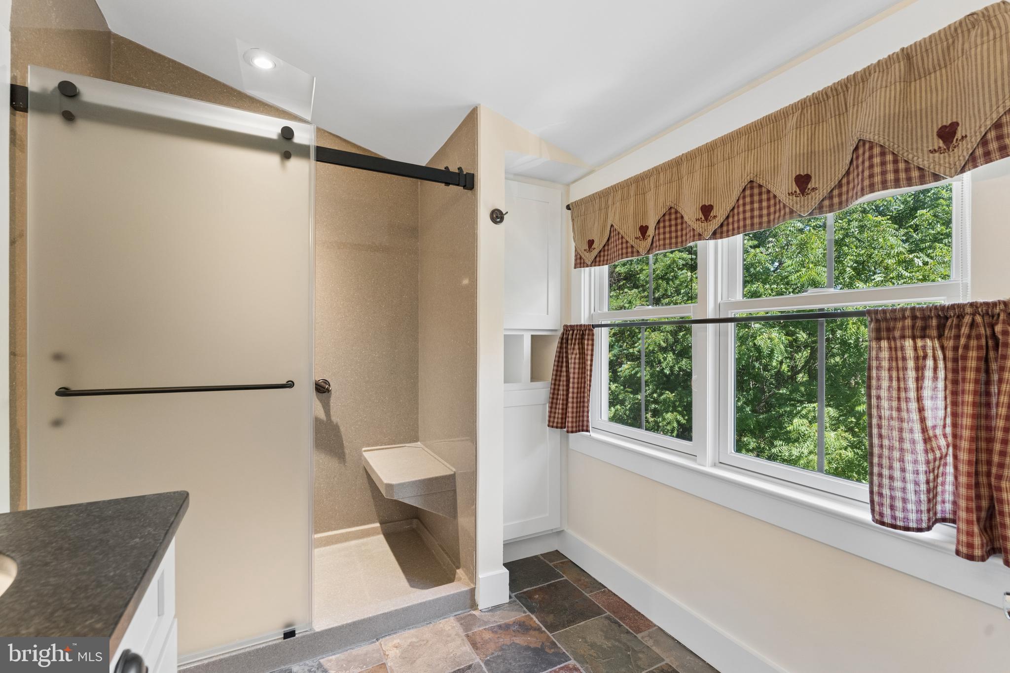 18280 Clayton Hall Road Bluemont, VA 20135 - Photo 27 of 44 Upper level full bath