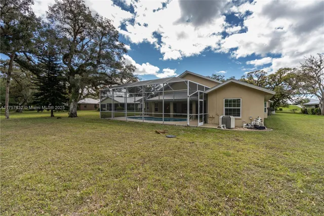 $695,000 | 1132 Riverbend Drive, LaBelle, FL 33935