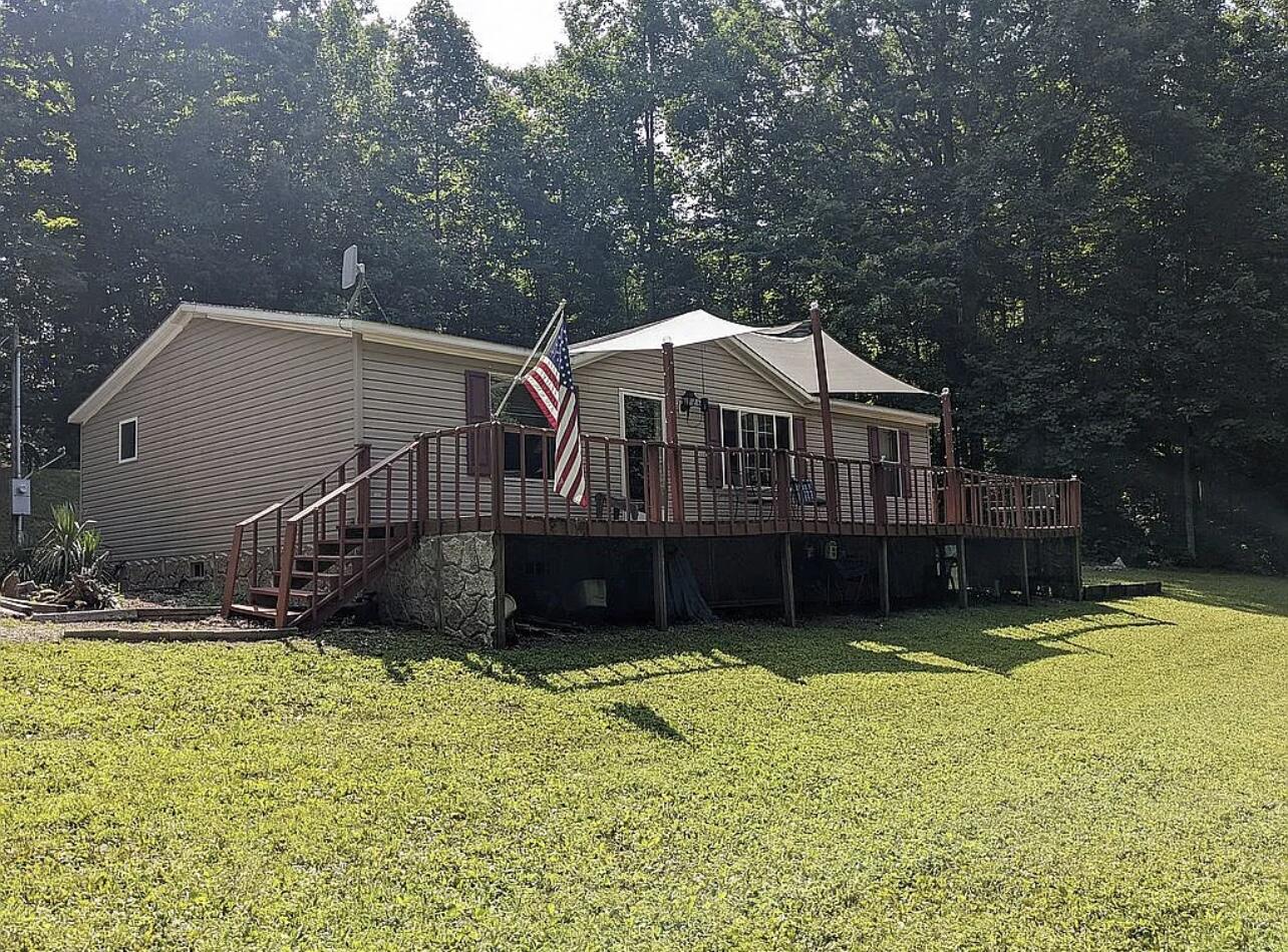 4570 Furnace Road Stanton, KY 40380 - Photo 1 of 31 84804AED-38DF-47A9-89E3-56D40A58F573