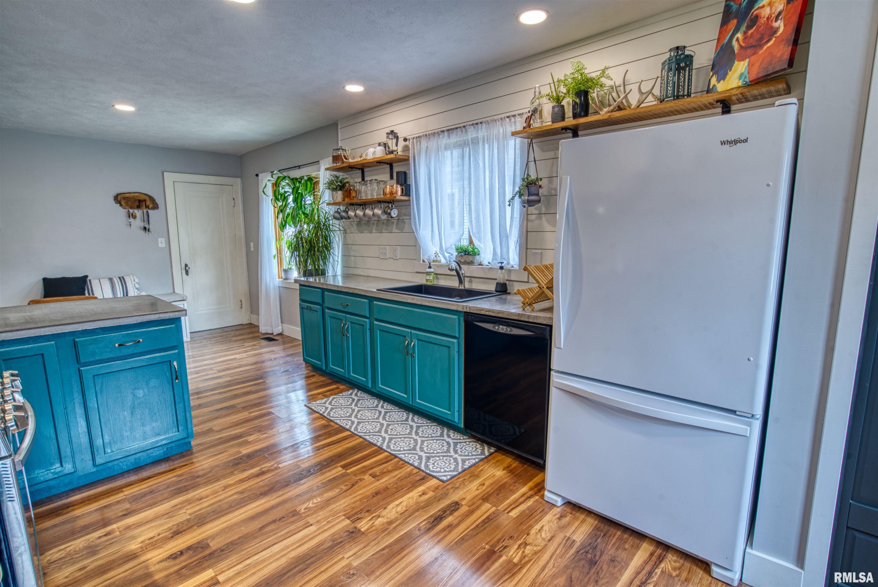 800 Spring Street Washington, IL 61571 - Photo 13 of 35 Gallery Image 13
