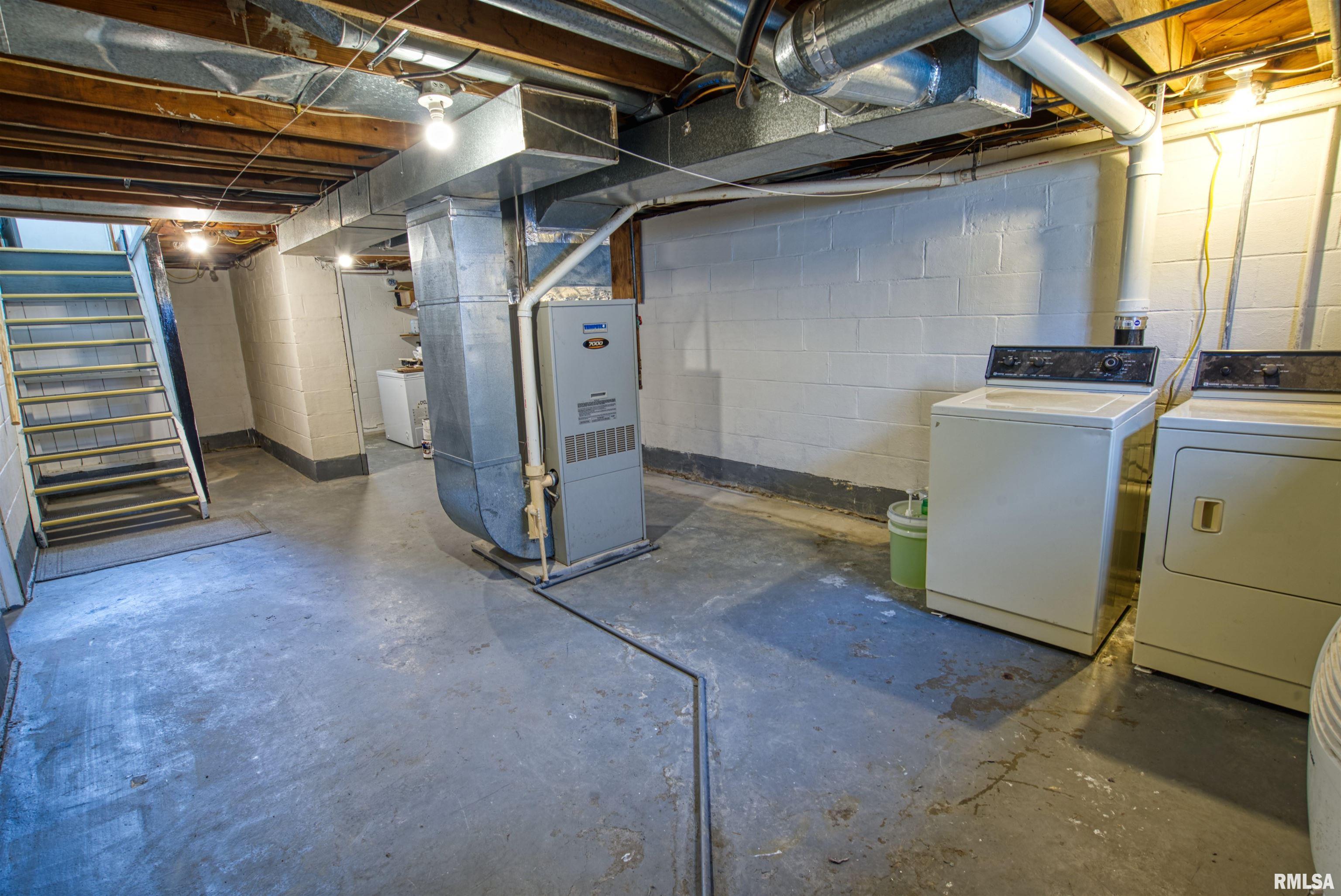 800 Spring Street Washington, IL 61571 - Photo 27 of 35 Gallery Image 27