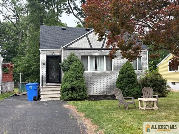 $625,000 | 93 Gaywood Avenue, Colonia, NJ 07067