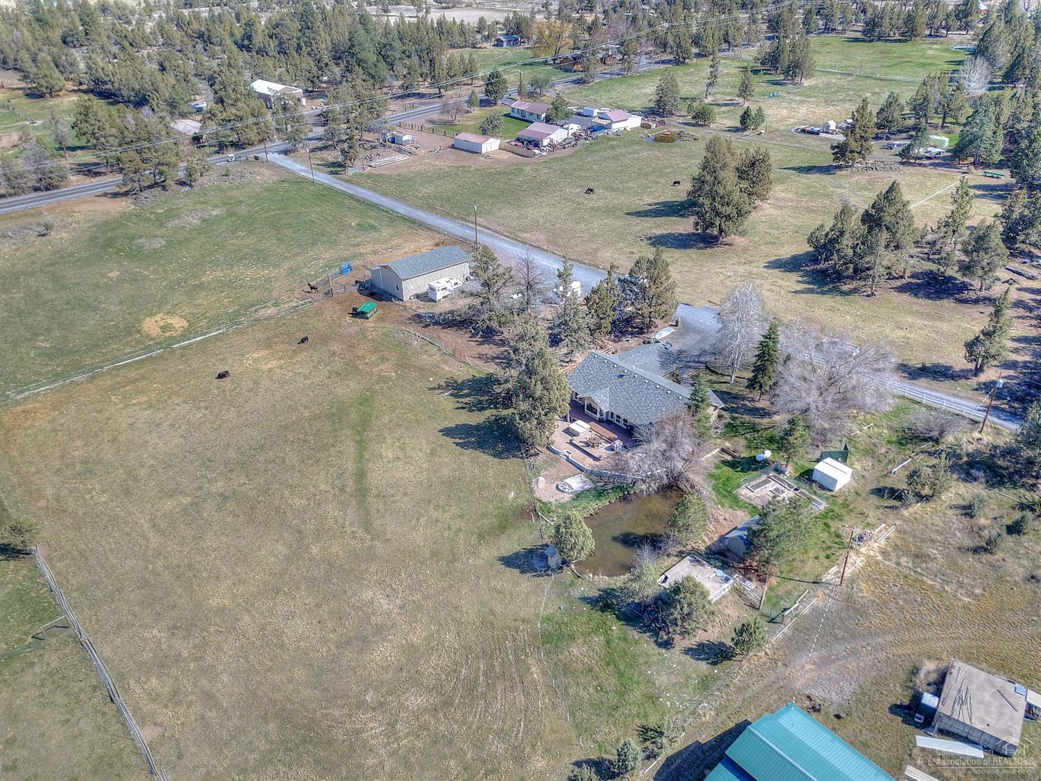 62515 Waugh Road Bend, OR 97701 - Photo 23 of 25 Gallery Image 23