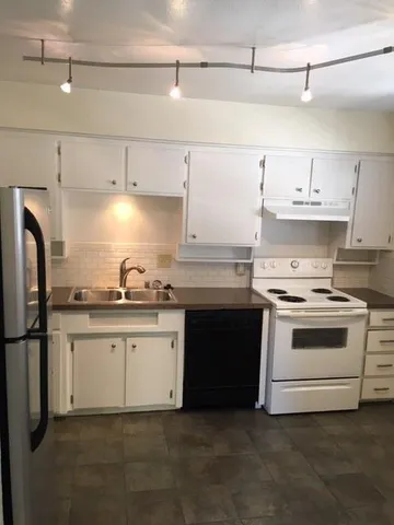 $1,015 | 3812 Washburn Avenue, Unit F, Fort Worth, TX 76107