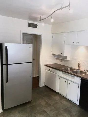 $1,015 | 3812 Washburn Avenue, Unit F, Fort Worth, TX 76107