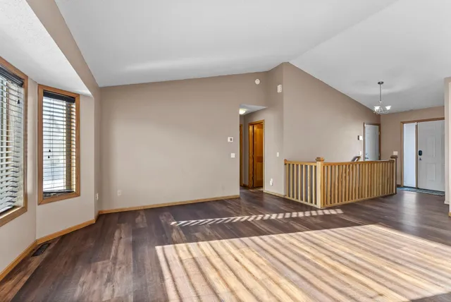 $299,900 | 213 Summerfield Lane, Waverly, MN 55390