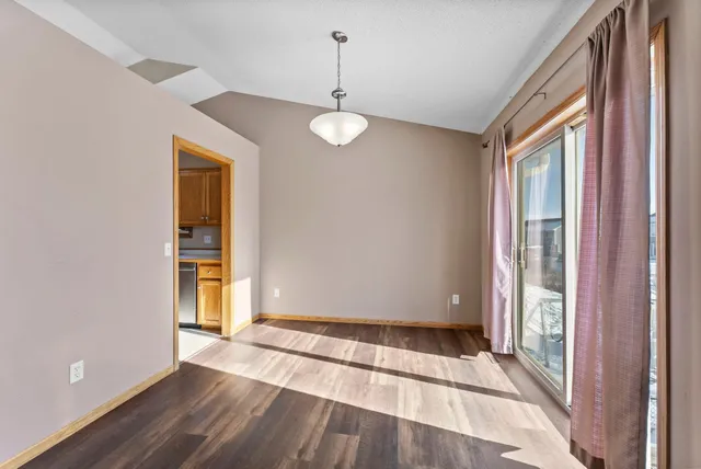 $299,900 | 213 Summerfield Lane, Waverly, MN 55390