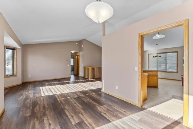 $299,900 | 213 Summerfield Lane, Waverly, MN 55390