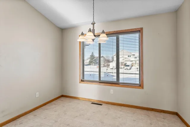 $299,900 | 213 Summerfield Lane, Waverly, MN 55390