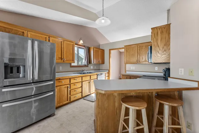 $299,900 | 213 Summerfield Lane, Waverly, MN 55390