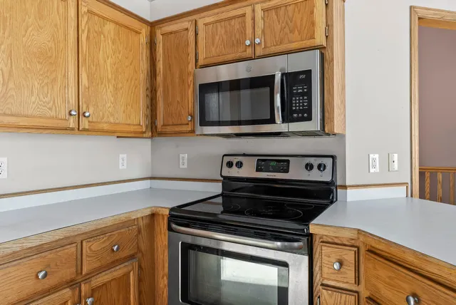 $299,900 | 213 Summerfield Lane, Waverly, MN 55390