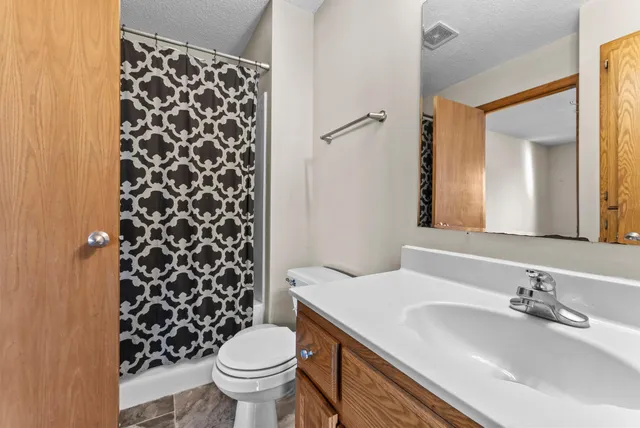 $299,900 | 213 Summerfield Lane, Waverly, MN 55390