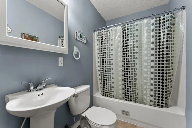 $299,900 | 213 Summerfield Lane, Waverly, MN 55390