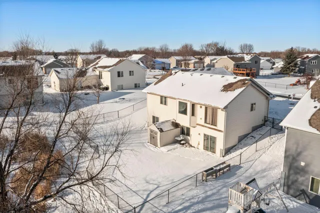 $299,900 | 213 Summerfield Lane, Waverly, MN 55390