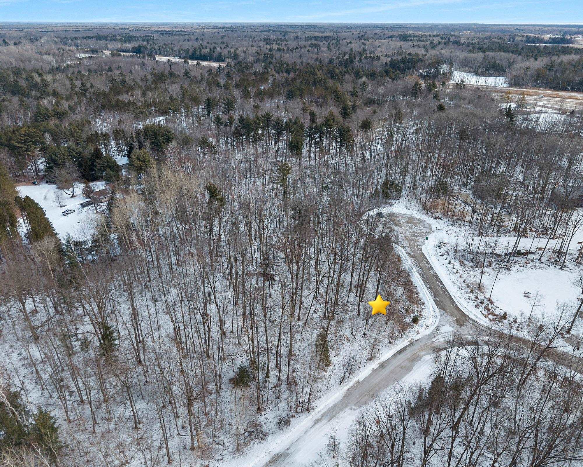 Omega Circle, Unit 12 Abrams, WI 54101 - Photo 4 of 8