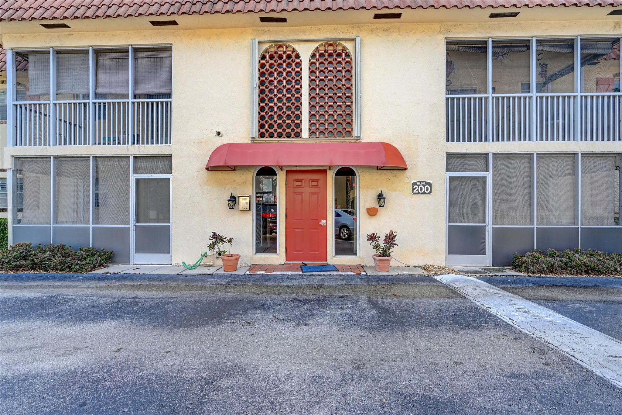 101 East McNab Road, Unit 214 Pompano Beach, FL 33060 - Photo 2 of 25 Photo 2