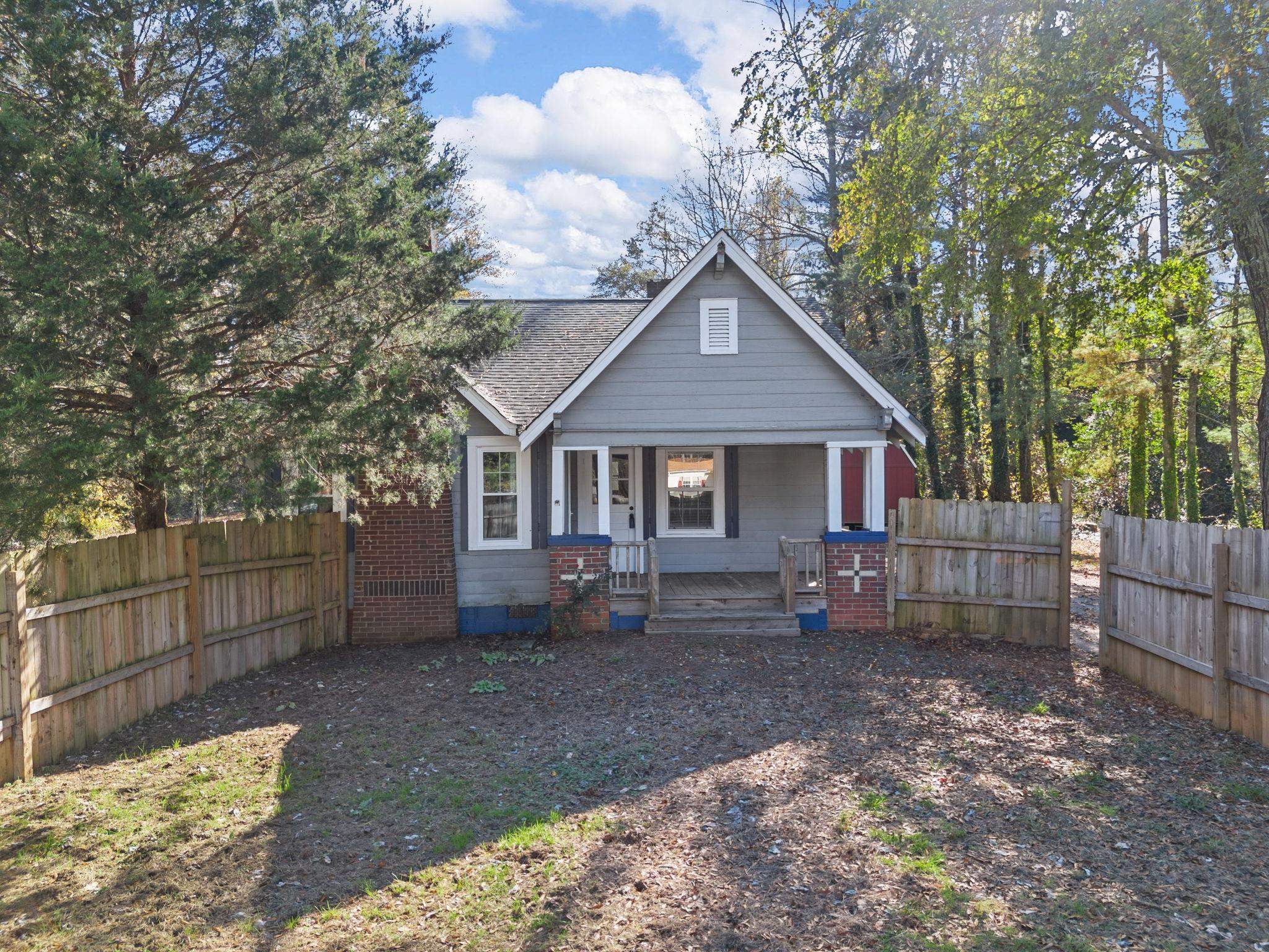 299 Geddis Road Inman, SC 29349 - Photo 2 of 38
