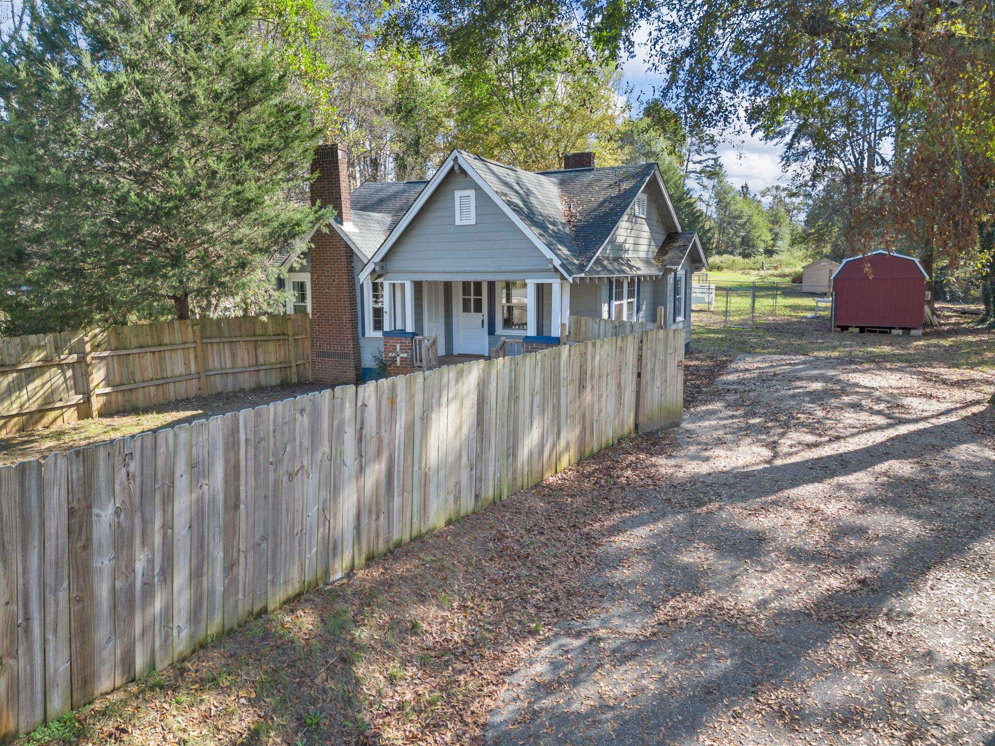 299 Geddis Road Inman, SC 29349 - Photo 3 of 38