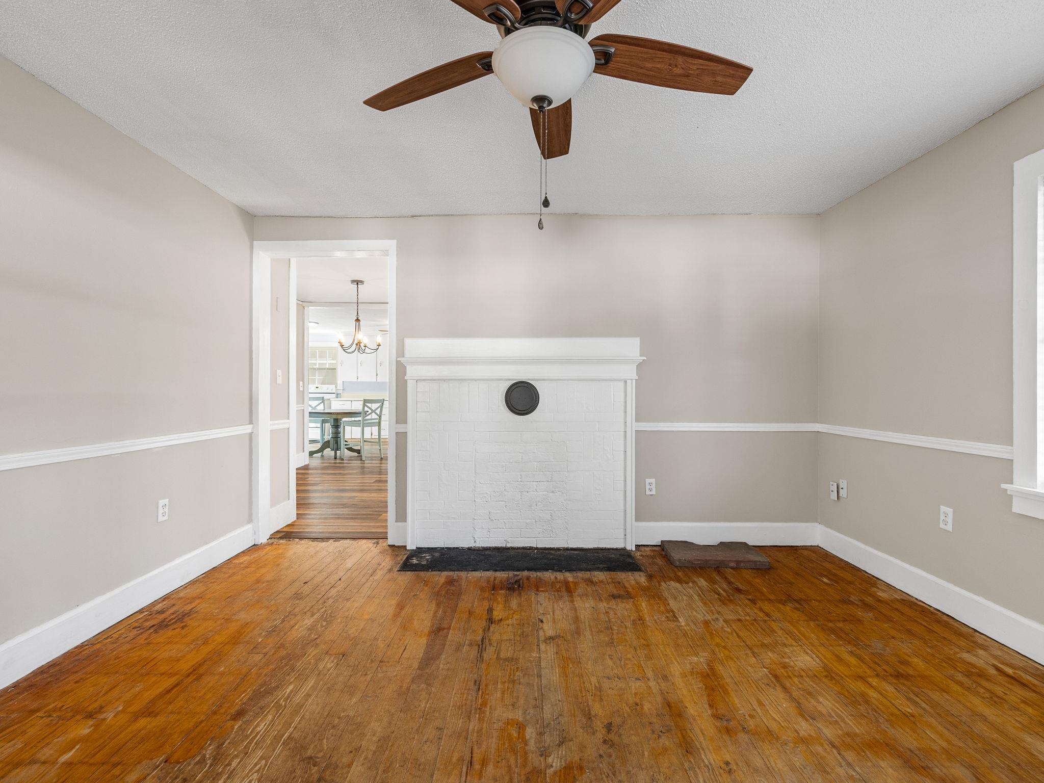 299 Geddis Road Inman, SC 29349 - Photo 7 of 38