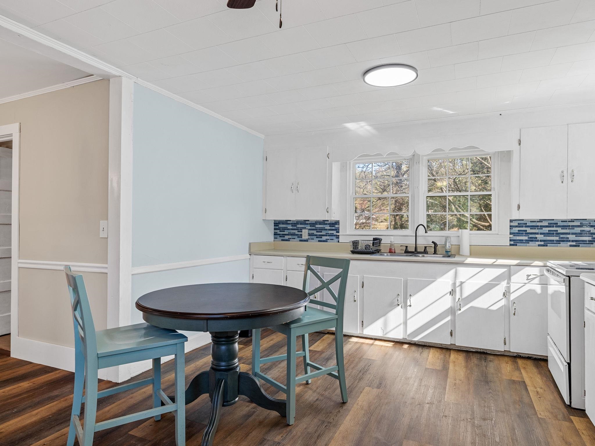 299 Geddis Road Inman, SC 29349 - Photo 9 of 38