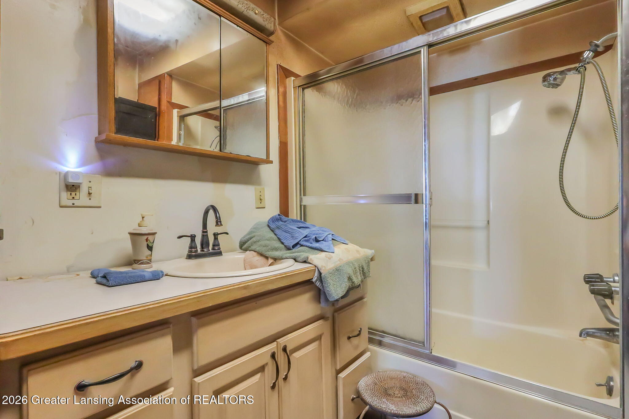 3300 Mackin Road, Unit G Flint, MI 48504 - Photo 13 of 19 20-web-or-mls-C61A8088