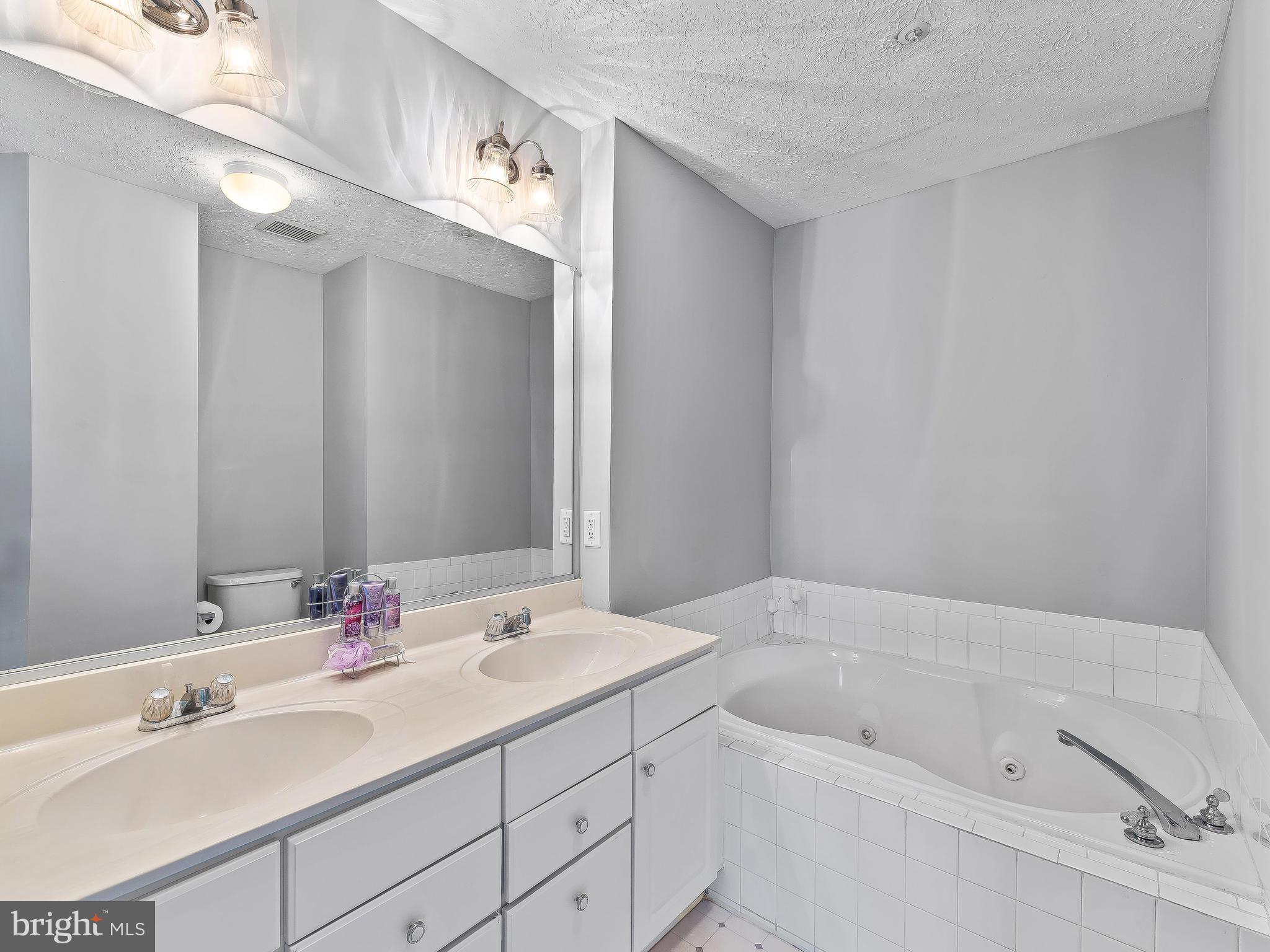 4145 Maple Path Circle, Unit 75 Baltimore, MD 21236 - Photo 22 of 35 Gallery Image 22