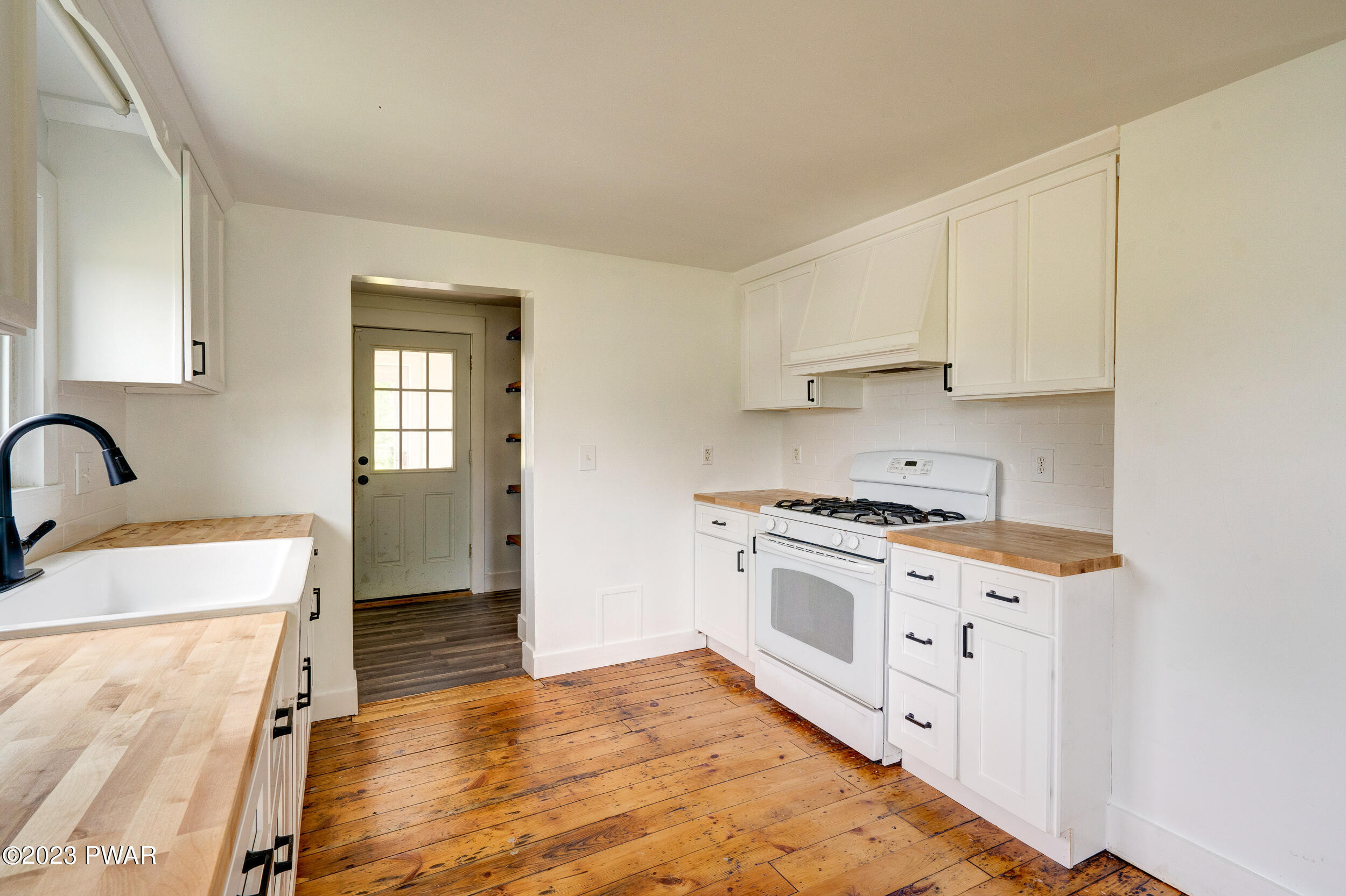 596 Boyds Mills Road Milanville, PA 18443 - Photo 14 of 34