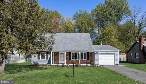 $369,900 | 114 Eastbrook Lane, Willingboro, NJ 08046