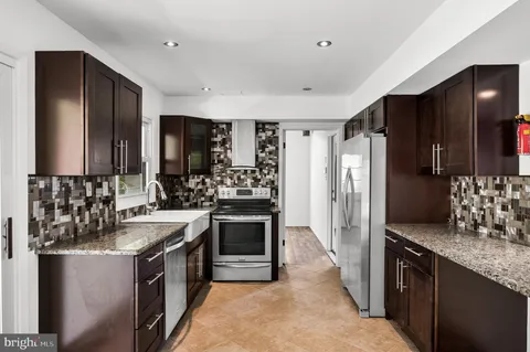 $369,900 | 114 Eastbrook Lane, Willingboro, NJ 08046