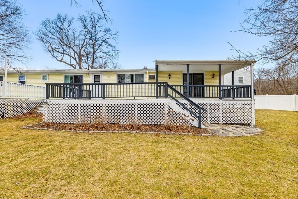 44 Rhodes Circle, Unit 44 Hingham, MA 02043 - Photo 4 of 23 a view of a house with a outdoor space
