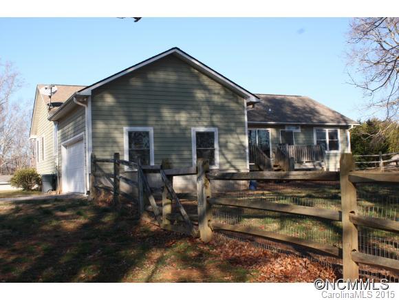 59 Lawrence Road Fletcher, NC 28732 - Photo 14 of 16 Gallery Image 14