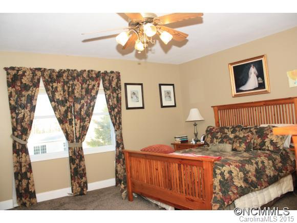 59 Lawrence Road Fletcher, NC 28732 - Photo 7 of 16 Gallery Image 7