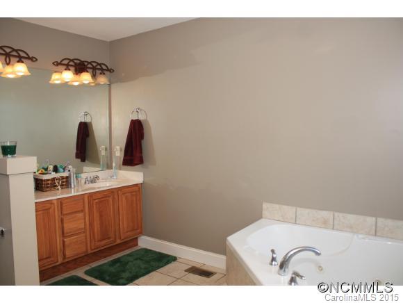 59 Lawrence Road Fletcher, NC 28732 - Photo 8 of 16 Gallery Image 8