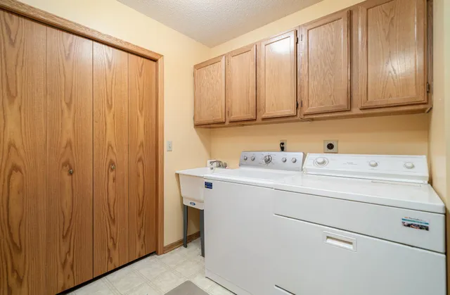 $284,900 | 3233 Northdale Lane Northwest, Coon Rapids, MN 55448