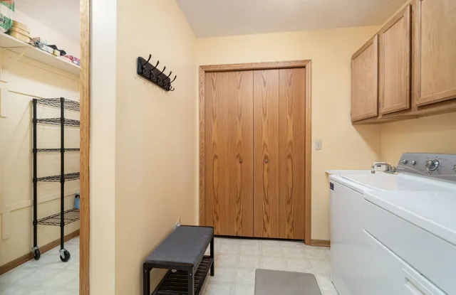 $284,900 | 3233 Northdale Lane Northwest, Coon Rapids, MN 55448