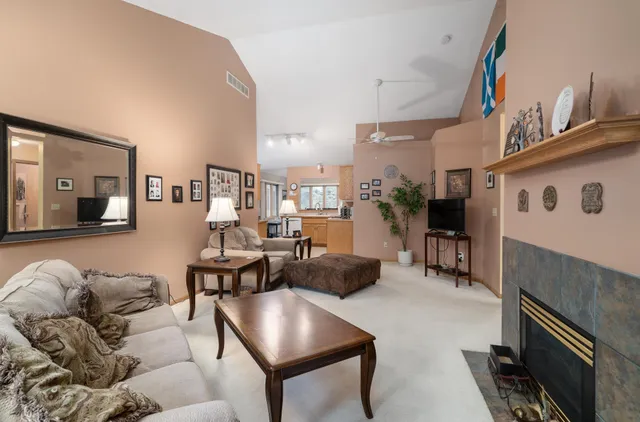 $284,900 | 3233 Northdale Lane Northwest, Coon Rapids, MN 55448