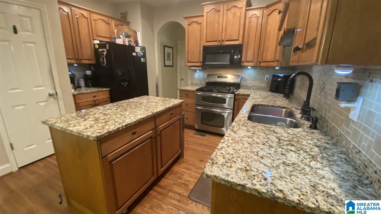 9667 Ridge Way Kimberly, AL 35091 - Photo 8 of 25