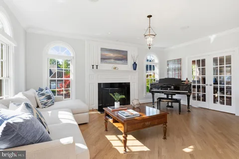 $2,600,000 | 7009 Symphony Court, McLean, VA 22101
