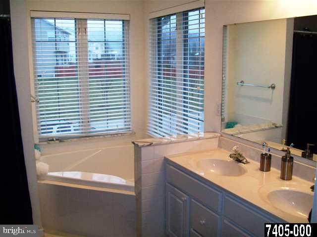 282 Runningboard Road Stewartstown, PA 17363 - Photo 14 of 25 Gallery Image 14
